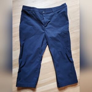 Eddie Bauer Blue Tech Capris, Women Size 14